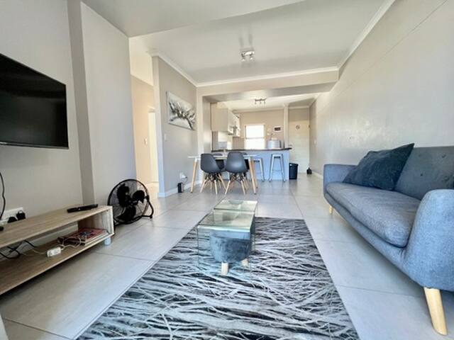 Cape on Coral Beach apartment
