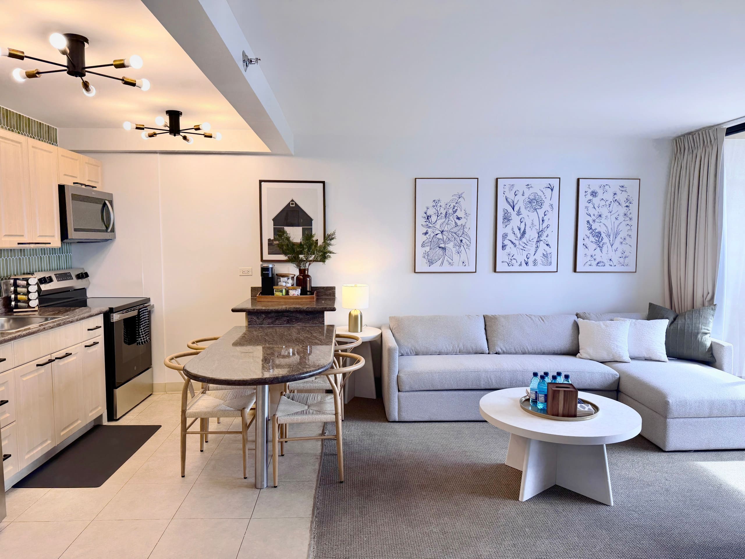 23FL-Waikiki Gem-1BR w/Partial Ocean Views - Image 3