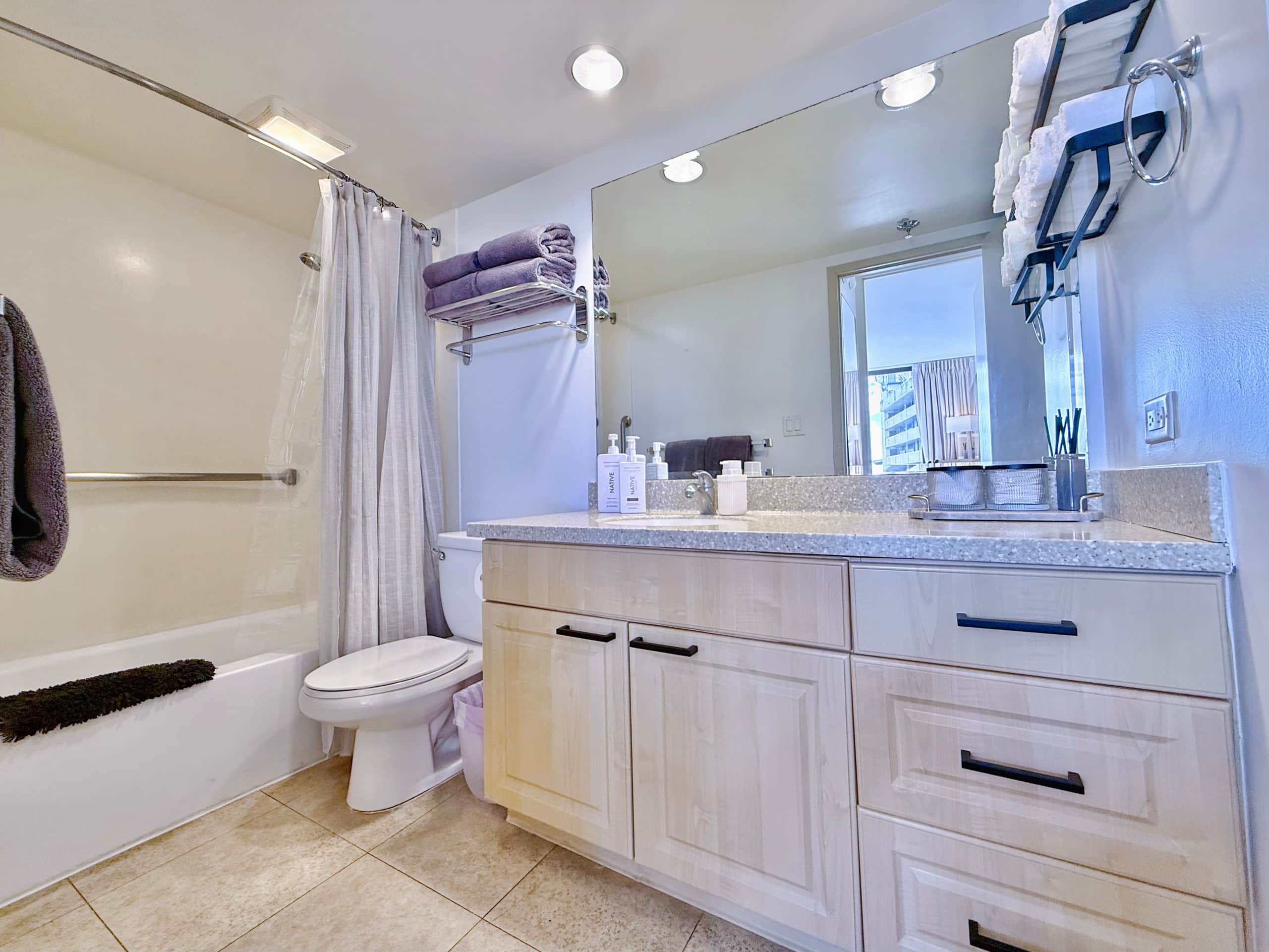 23FL-Waikiki Gem-1BR w/Partial Ocean Views - Image 26