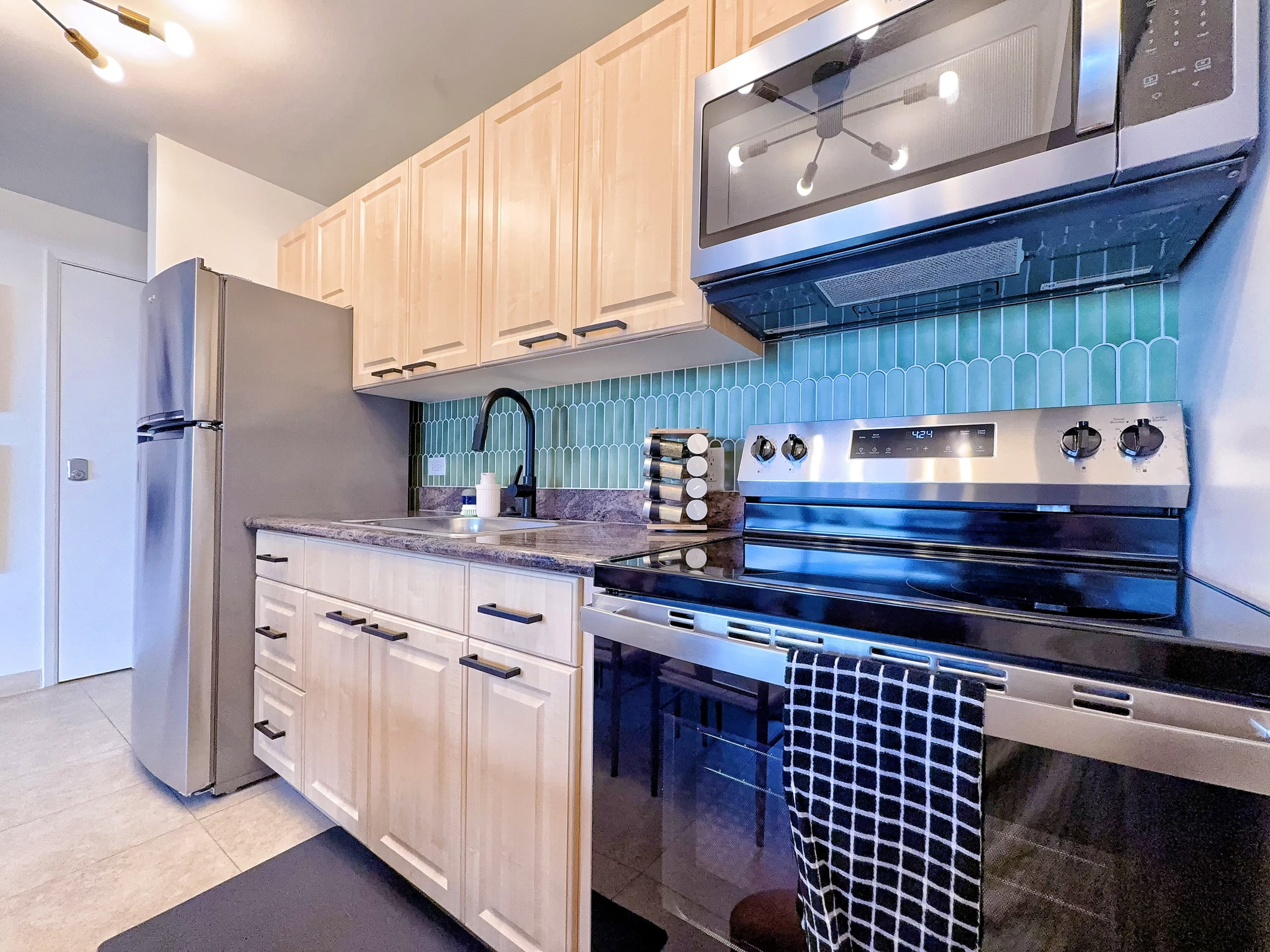 23FL-Waikiki Gem-1BR w/Partial Ocean Views - Image 14