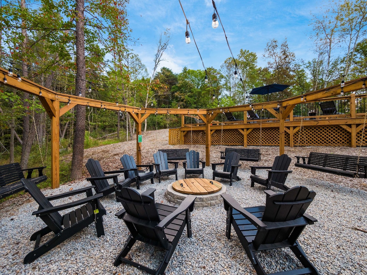 Pickelball Court~Pool~Sauna~Hot Tub~Cold Plunge - Cabins for Rent
