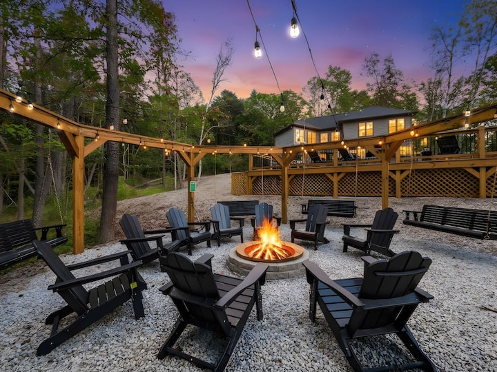 Pickelball Court~Pool~Sauna~Hot Tub~Cold Plunge - Cabins for Rent