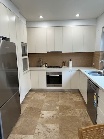 Coogee – 3 Storey Townhouse gallery image 4