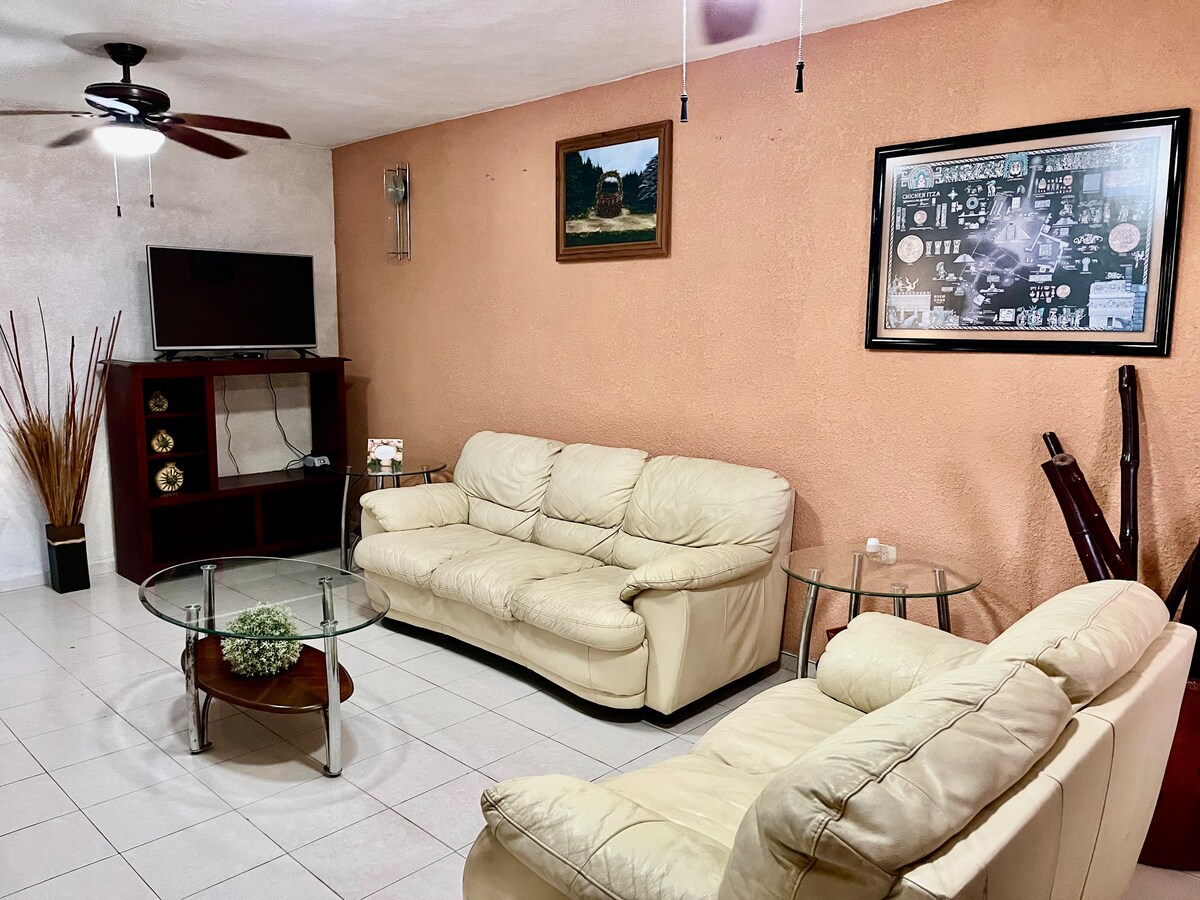 Anuncio de Airbnb popular: Ohana's Home, your home in Merida! en Fraccionamiento Floresta Residencial