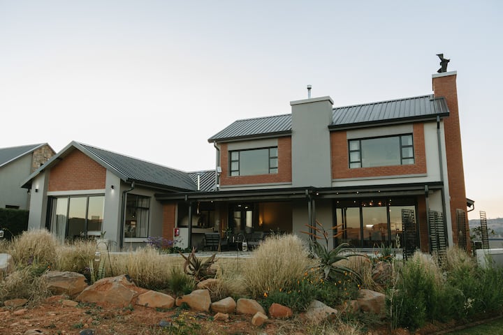 Family Escape|Golf|Fireplace|Pizza Oven|WiFi