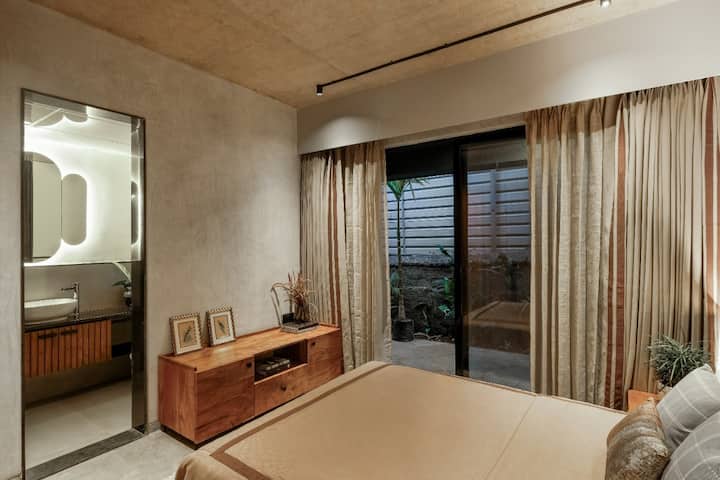 Bedroom 1 image 1