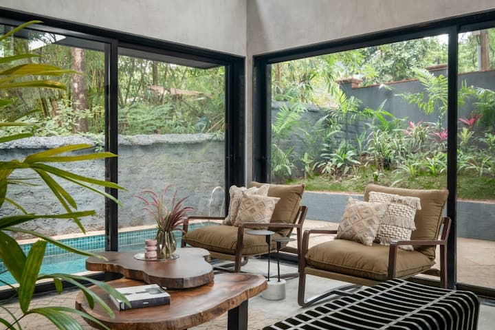 Living room image 6
