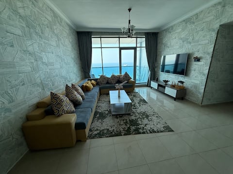 Luxury Ajman Sunrise 2BD Stay with sea view & Pool