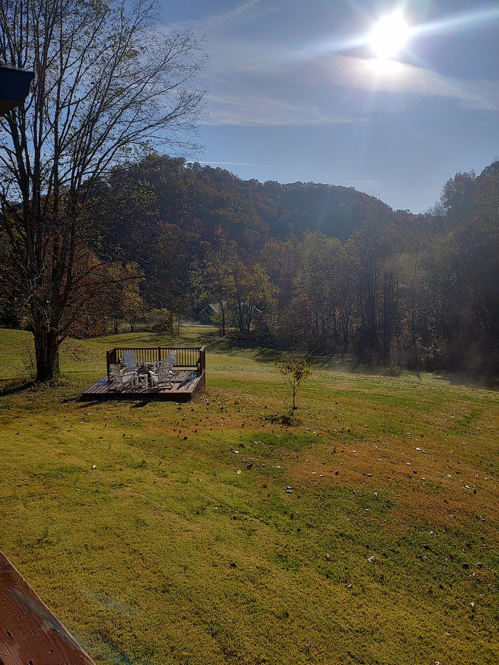 Lil Yellow House - Houses for Rent in Sneedville, Tennessee