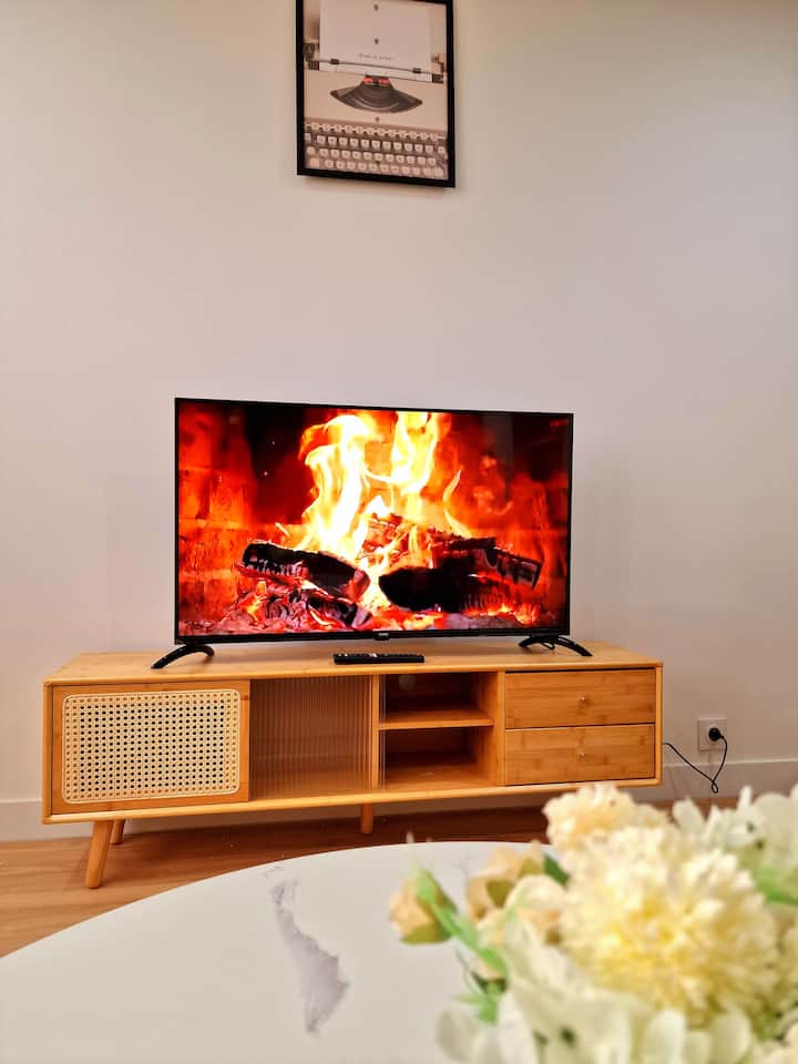 Netflix Bergson & Stade Guichard & Cité Du Design - Firminy