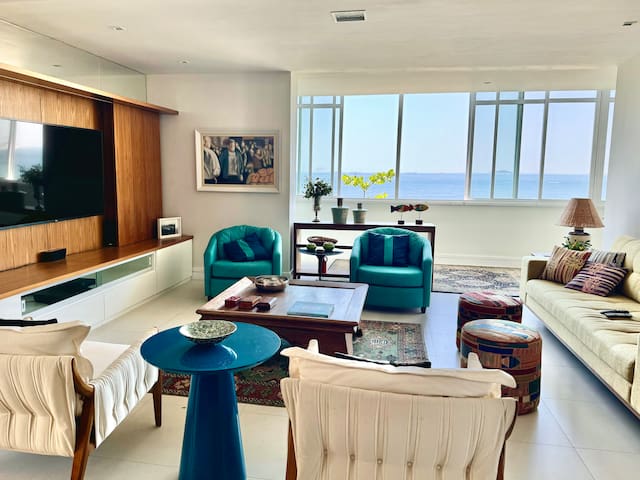 Apartamento com linda vista da praia de Copacabana