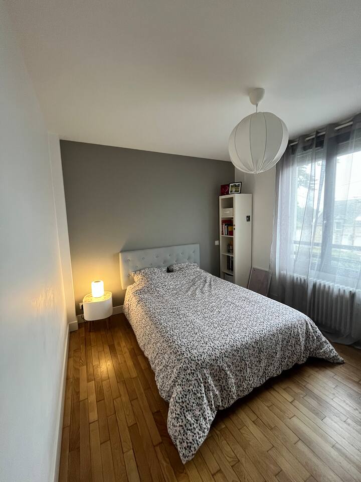 Под / спална соба 2 / кревет 140 