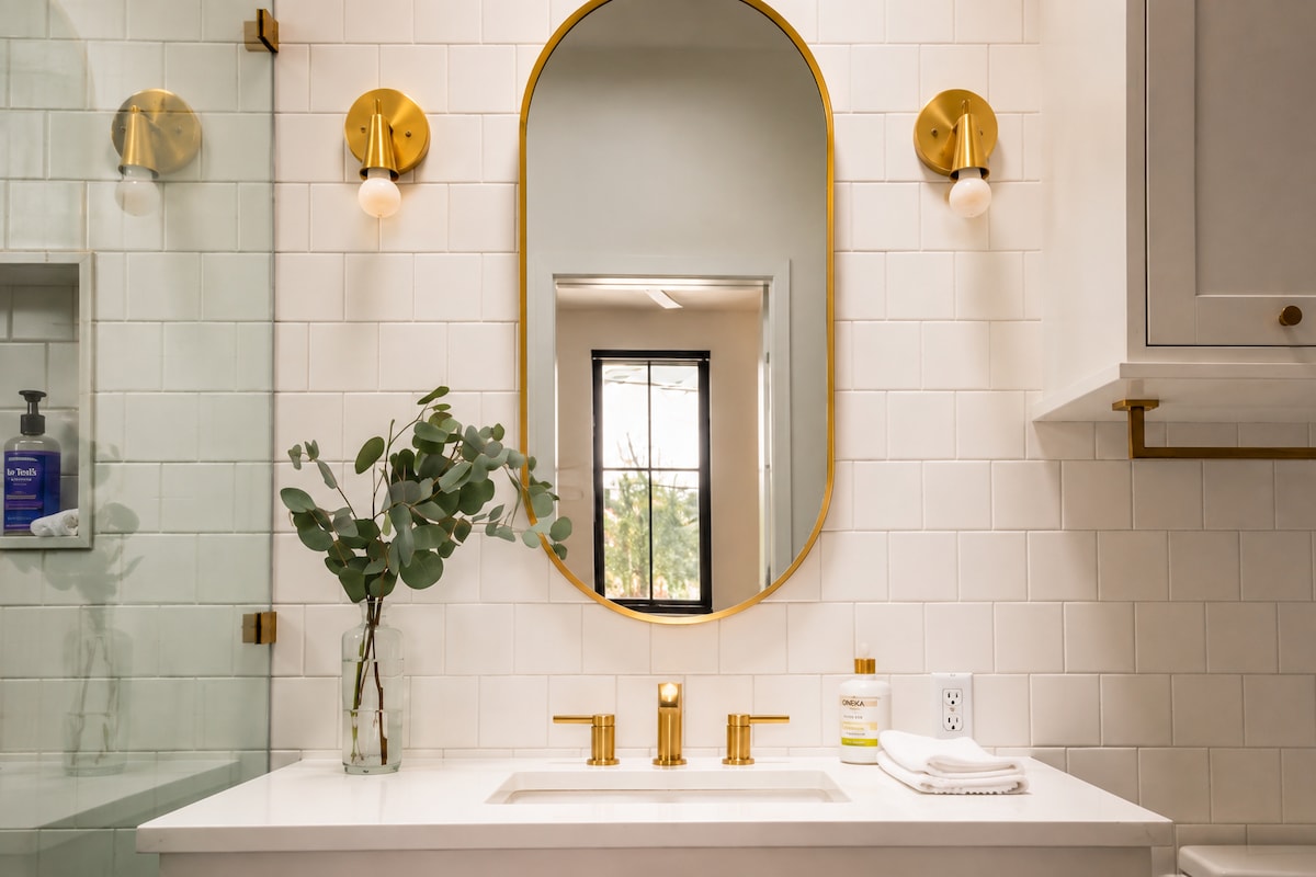 Designer Casita | Skylights, Patio, Walk to Coffee