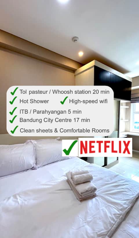 2BR Deluxe Apartemen Parahyangan Residence