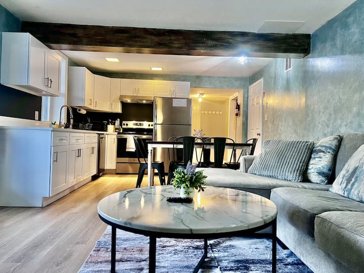 Breathtaking Riverview Condo W/ Private Balcony: C - Hartford, VT