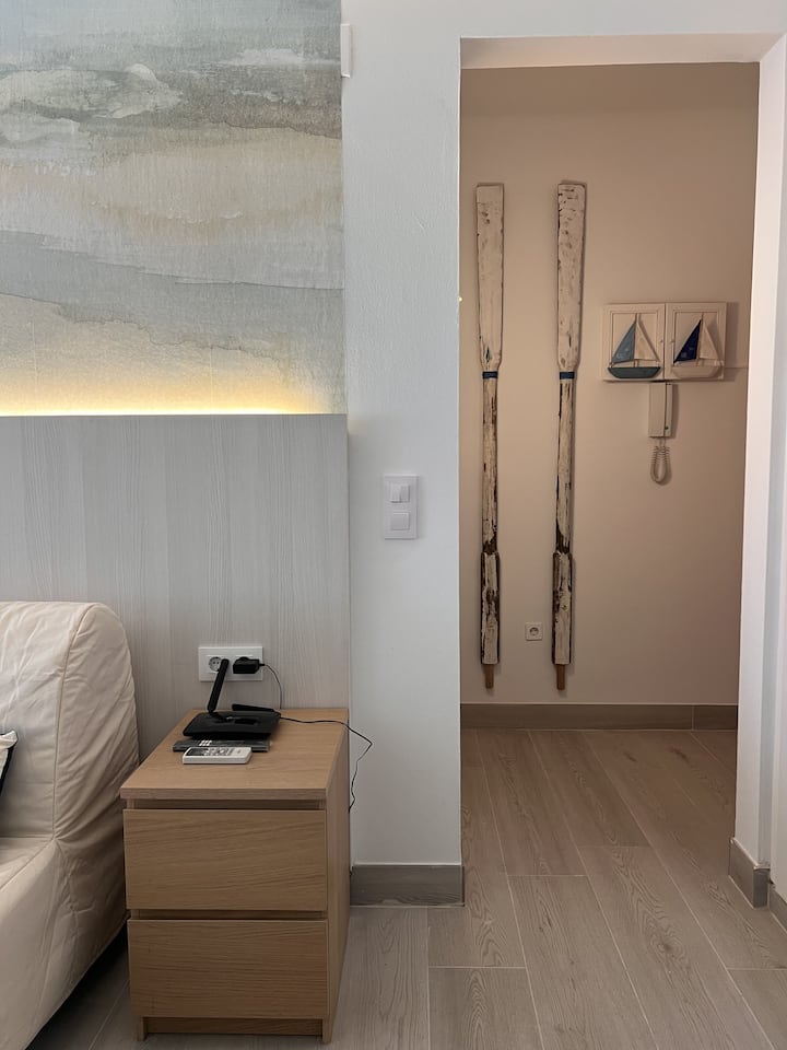 Ithaca- Studio Dans Le ♥ De Roses - 50m Pied Plage - El Port de la Selva