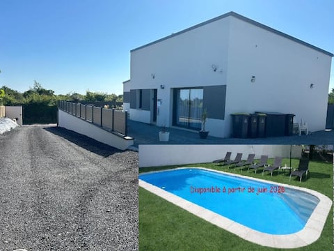 Gites with access to pool and hot tub/SPA, 18 people max
