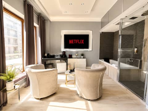 100m from Sea • 3 Luxury Suites • Pescara Center
