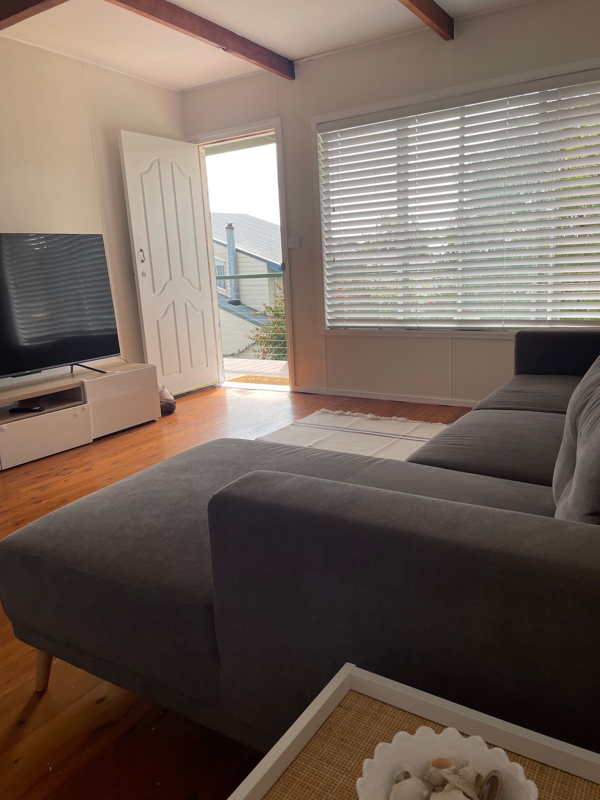 Top performing Airbnb: “Seashells” Beach House in Malua Bay