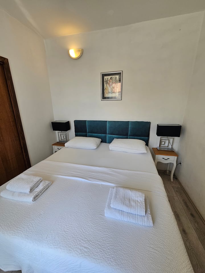 Villa San - Midi Apartment, Balcony, (No Parking) - Dubrovnik