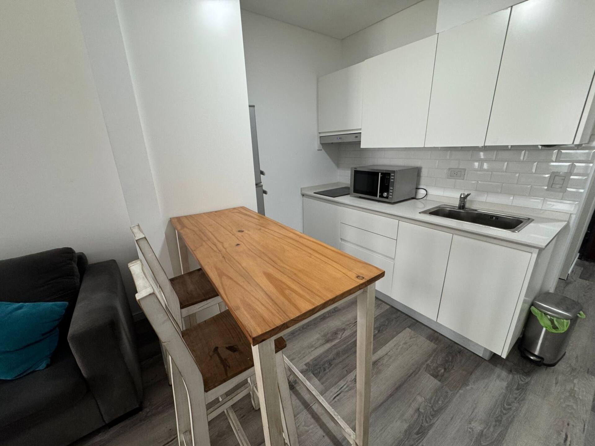 Kitnet com piscina em Palermo