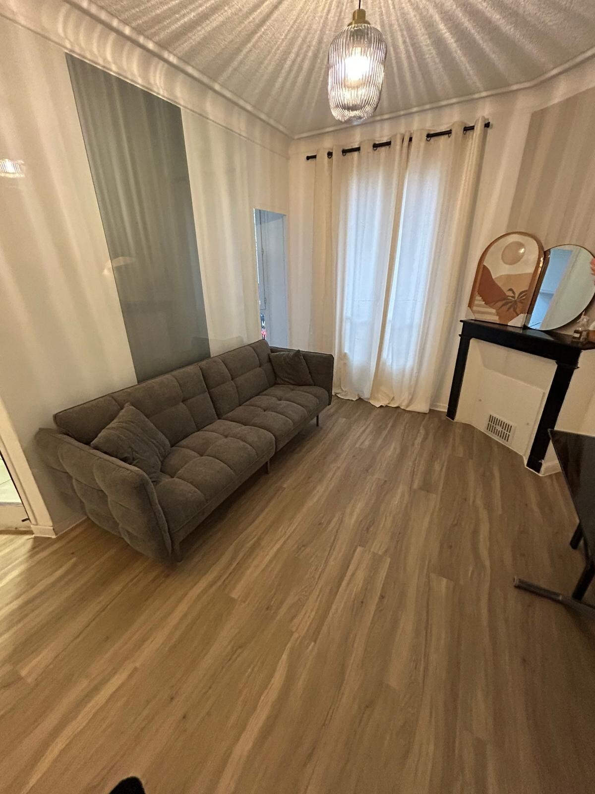Airbnb con migliori performance: Apartment in front of the train station a Ivry Sur Seine