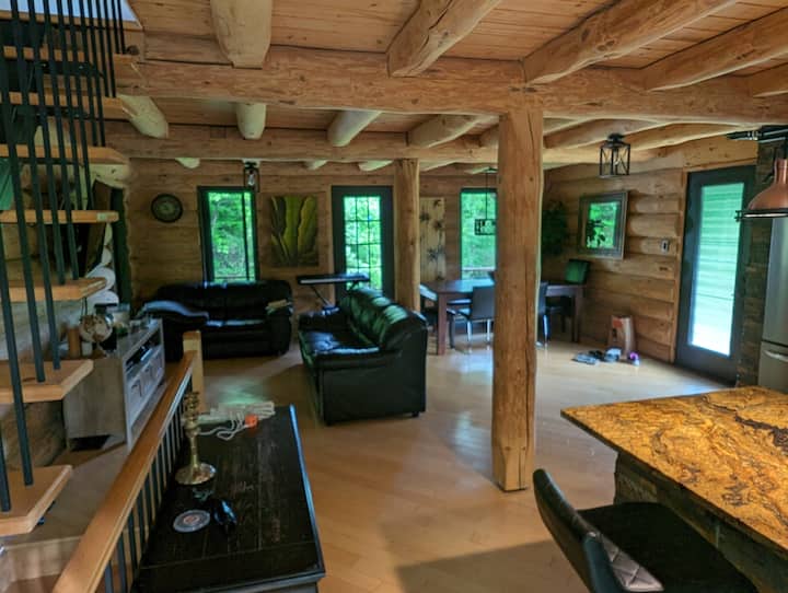Log House - Gatineau
