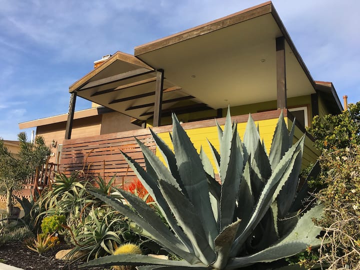Swanky Casa Ocean Beach 1 Blk To Beach W A/c - San Diego, CA