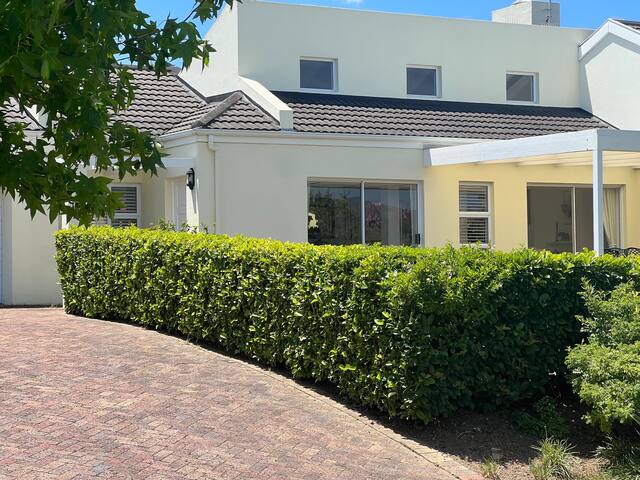 Haven on the golf course gallery image 5