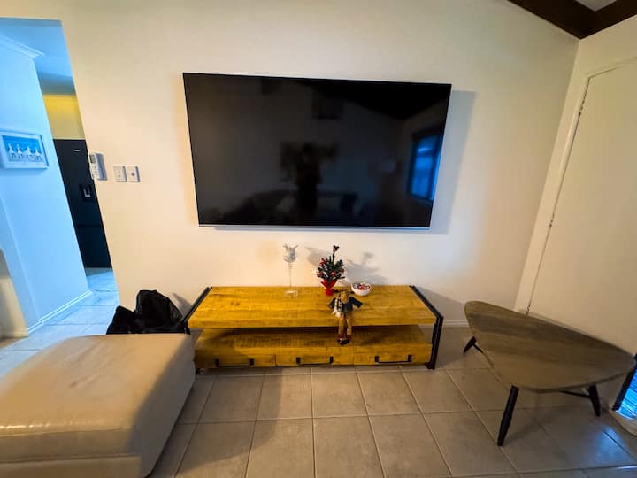 Cozy Getaway, Fenced Yard, Near Beaches & Highway - Buderim