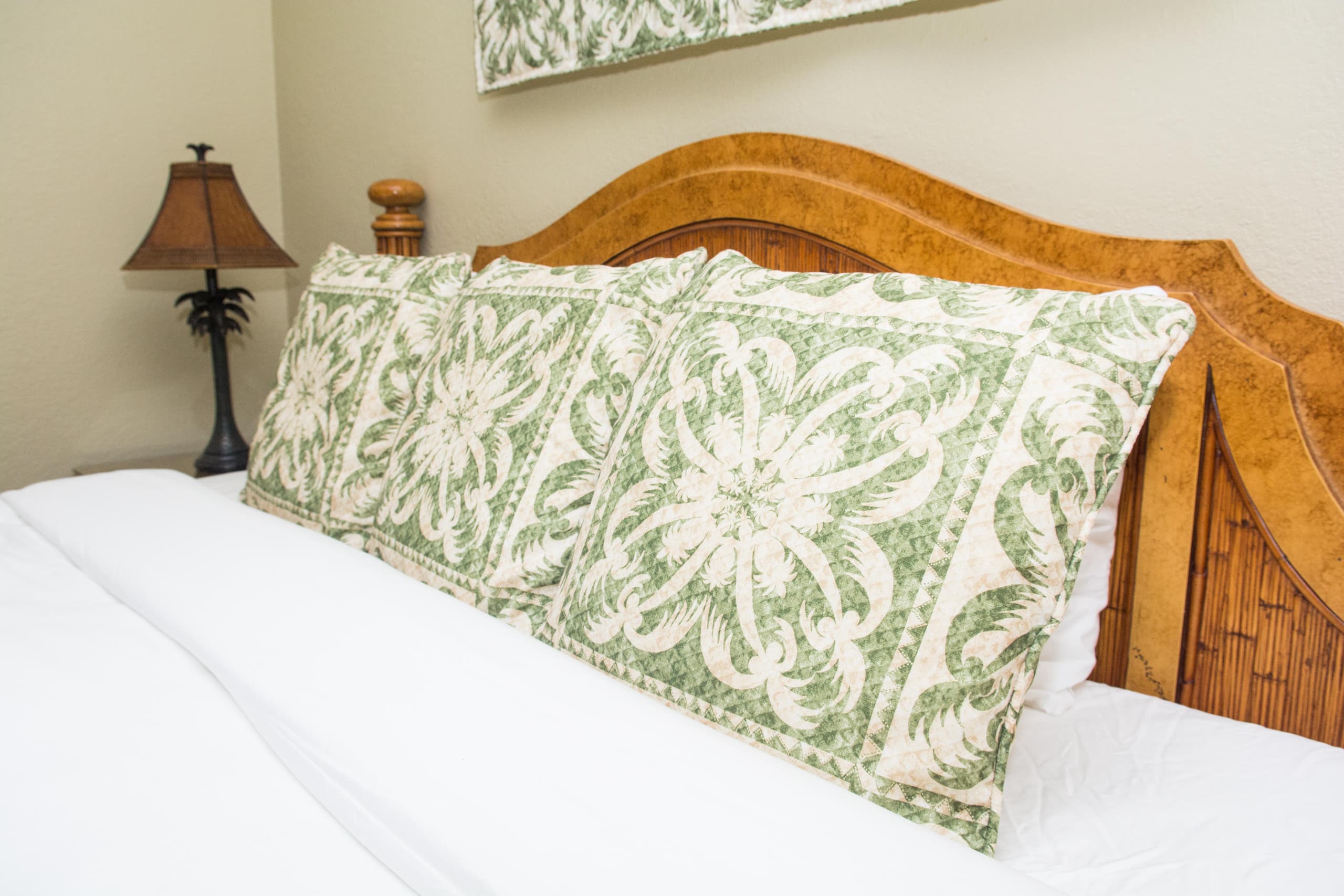 Condo in Lahaina · ★4.71 · 2 bedrooms · 3 beds · 2 baths - Image 18