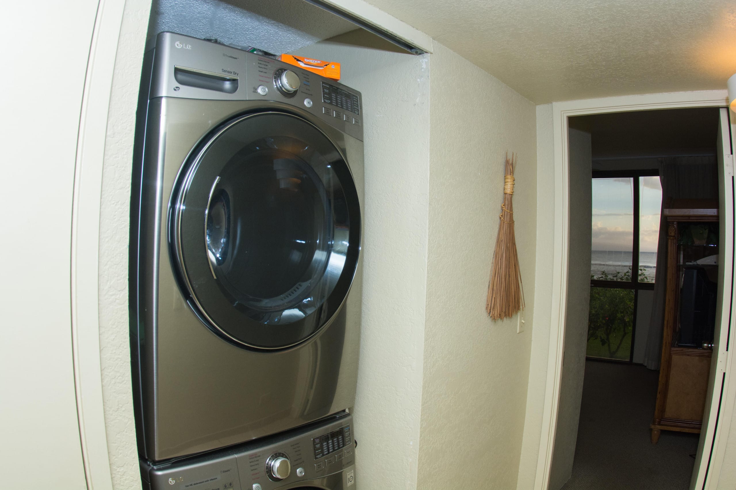 Condo in Lahaina · ★4.71 · 2 bedrooms · 3 beds · 2 baths - Image 22