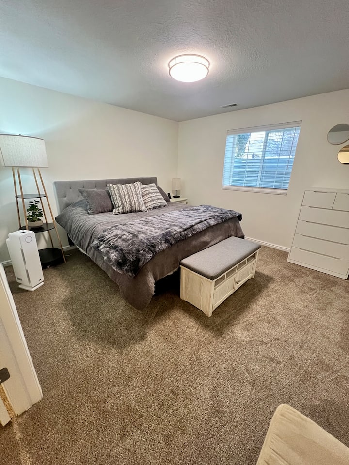 საძინებელი 1