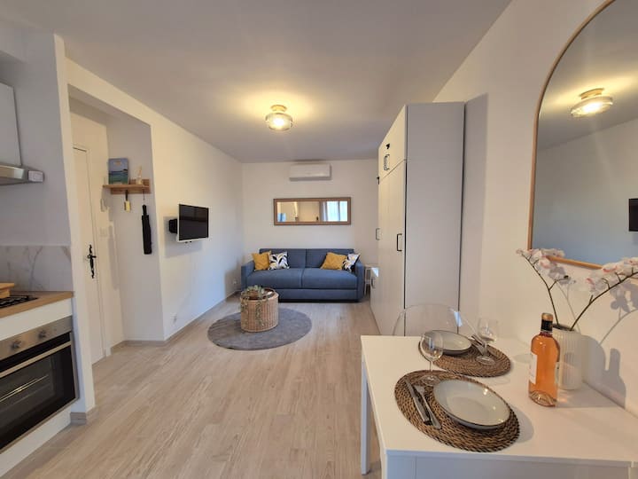 Studio L'amandine, Neuf, Hyper Centre De Bandol - Bandol