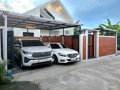 Yustien Homestay Jogja 3 Beds