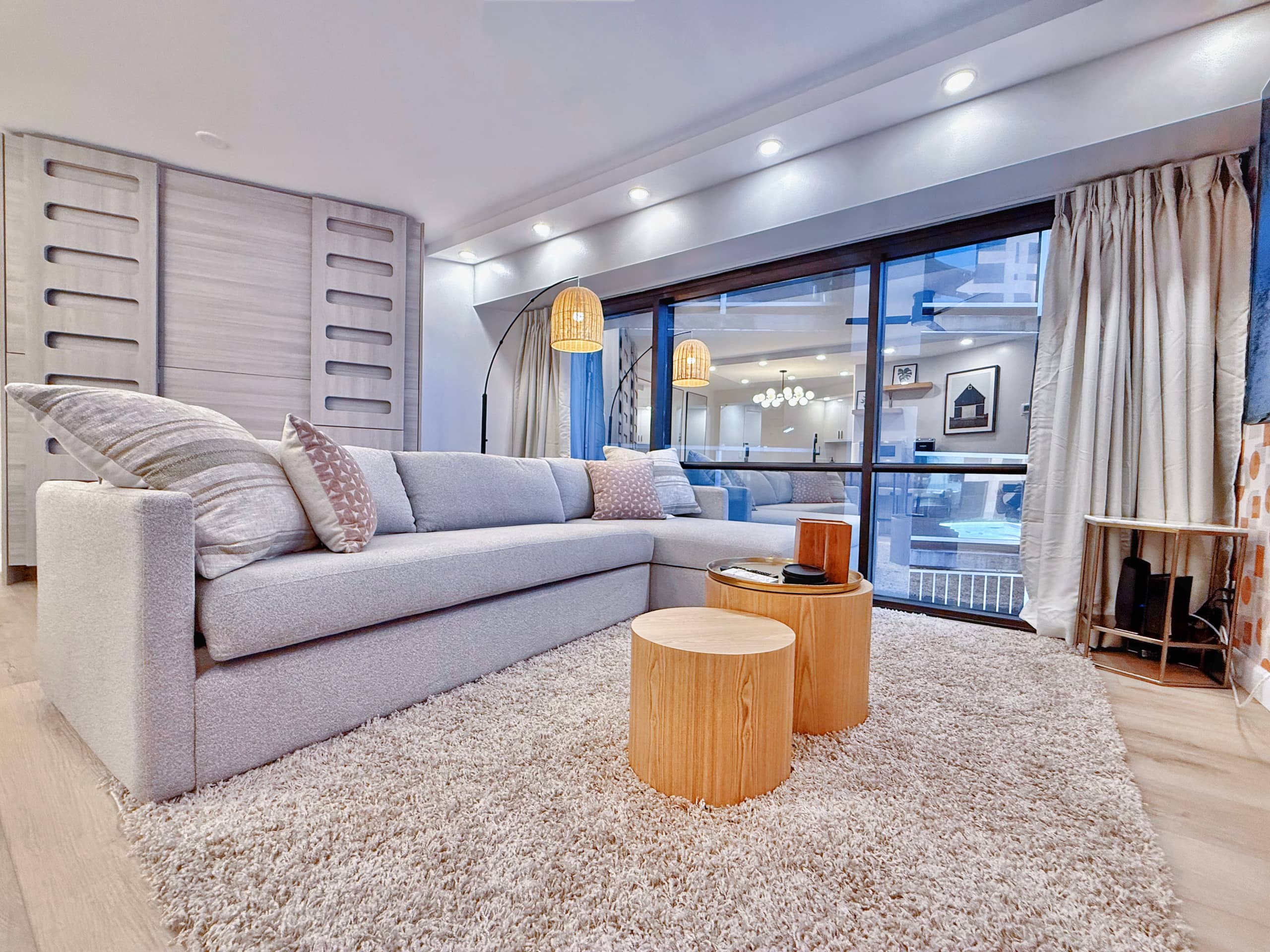 Financial District 1BR-Fully Renovated w/Parking - Image 9
