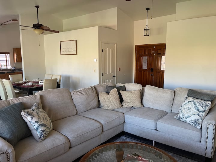 Relax & Unwind/cozy Home+rv Parking Available - Marana, AZ