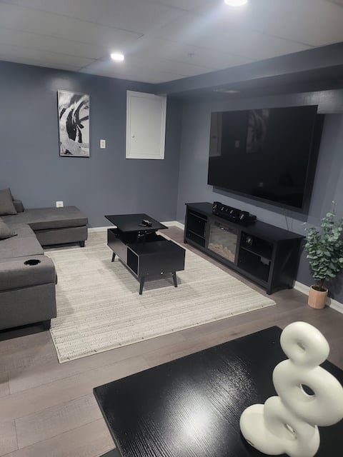 Full basement with own kitchen and Bathroom