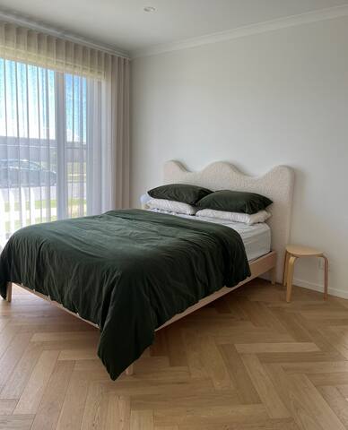 Coastal Retreat in Ocean Grove gallery image 3