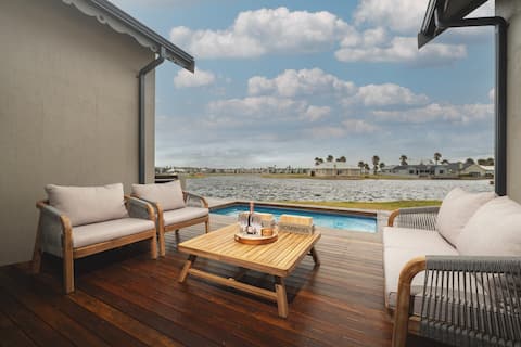 Coastal Life @ 1st Class Marina Martinique