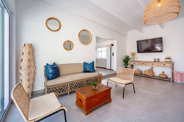 63 Commaile (Kiters Paradise) gallery image 2