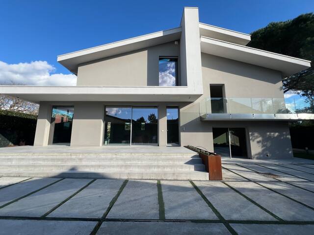 Luxury Villa Aria Firenze – 7 minutes from Duomo gallery image 4