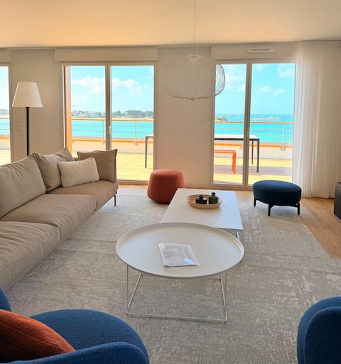 Top Airbnb: "Sea Side" Exceptional Sea View – Rooftop – HOT TUB à Roscoff
