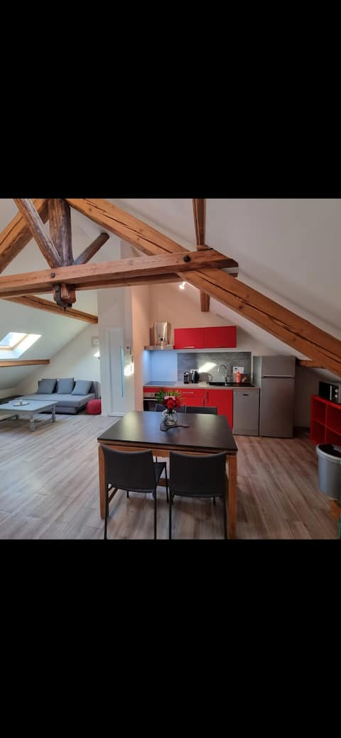 𝓛𝓮 𝓜𝓲𝓵 * near the Hamlet of Father Christmas