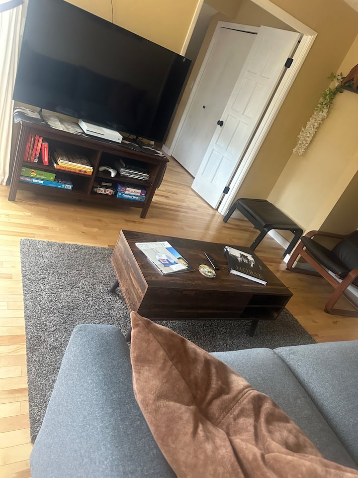 65” Samsung Smart TV 