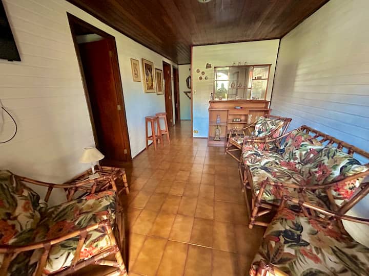 Casa Madeira Aconchego - Parcele 6x S/juros - Águas de Lindoia