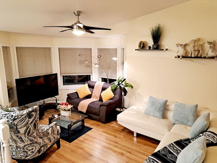 Cozy Hideaway, Hot Tub, A/c, Bbq, Pet Friendly - Westlake
