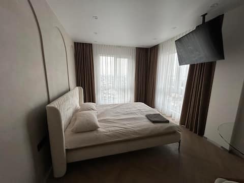 The most beautiful apartment in the center! New renovation!