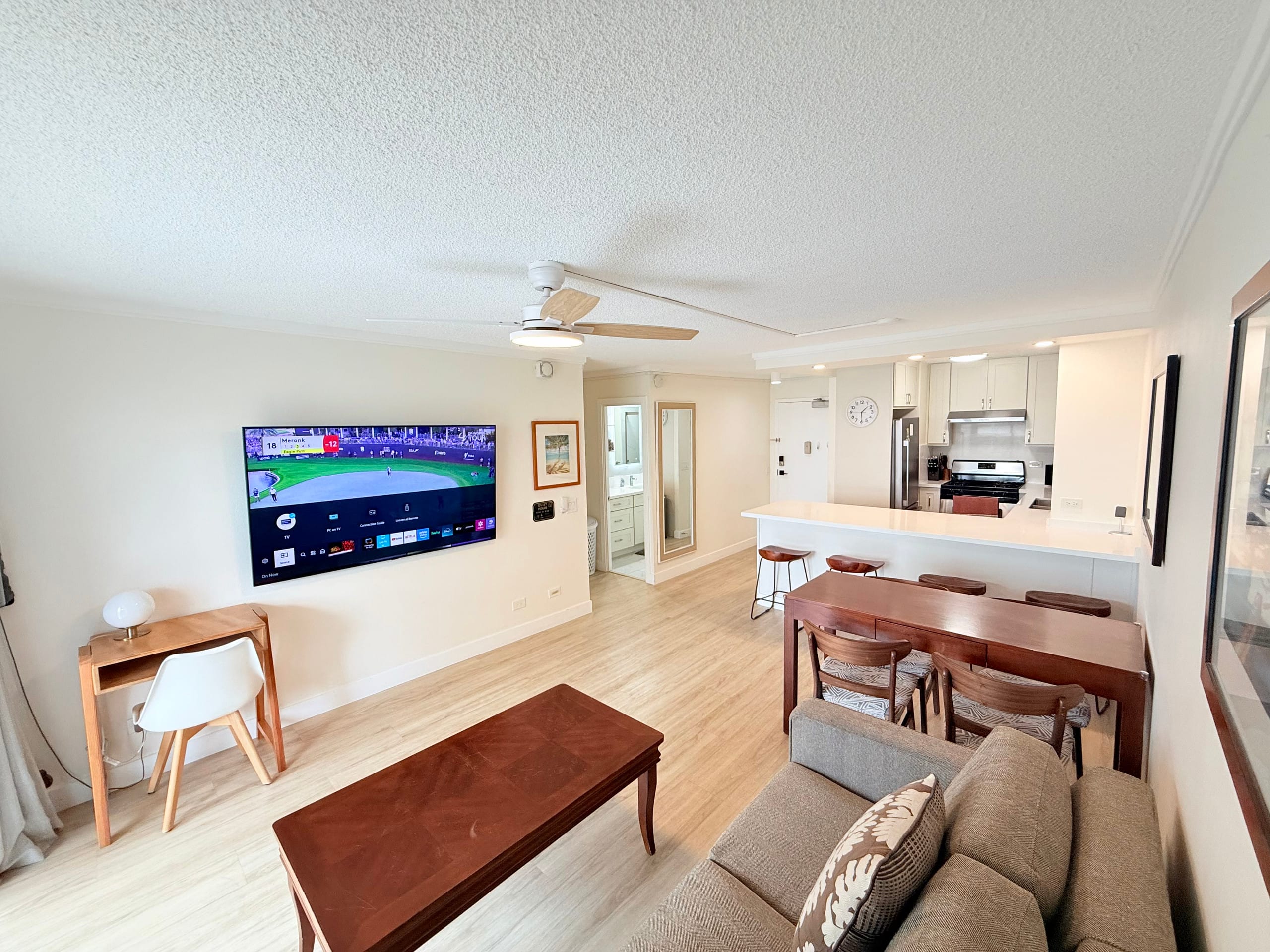 Steps to Waikiki Beach: 2BR with Free Parking - Image 3
