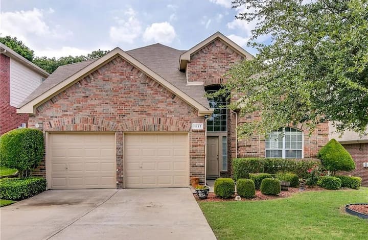 Feel At Home - Rowlett, TX
